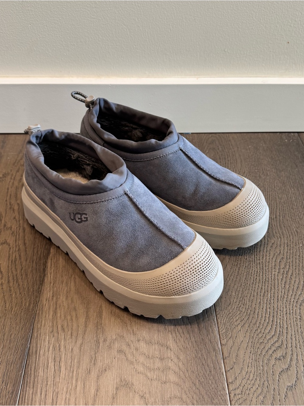 UGG Tasman Weather Hybrid Seal Birch Waterproof Suede Men’s 7 / Women’s 8